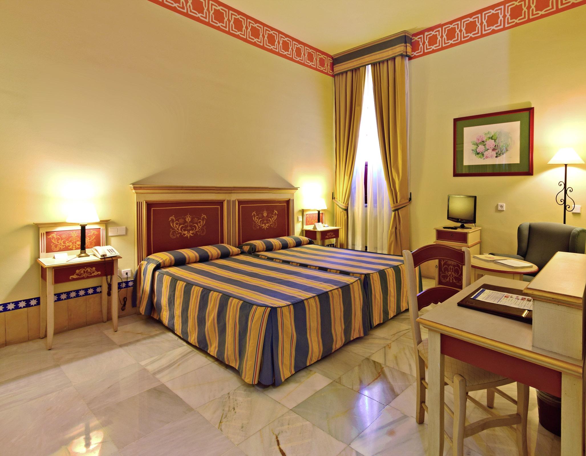 Hotel Alcazar De La Reina Carmona  Luaran gambar