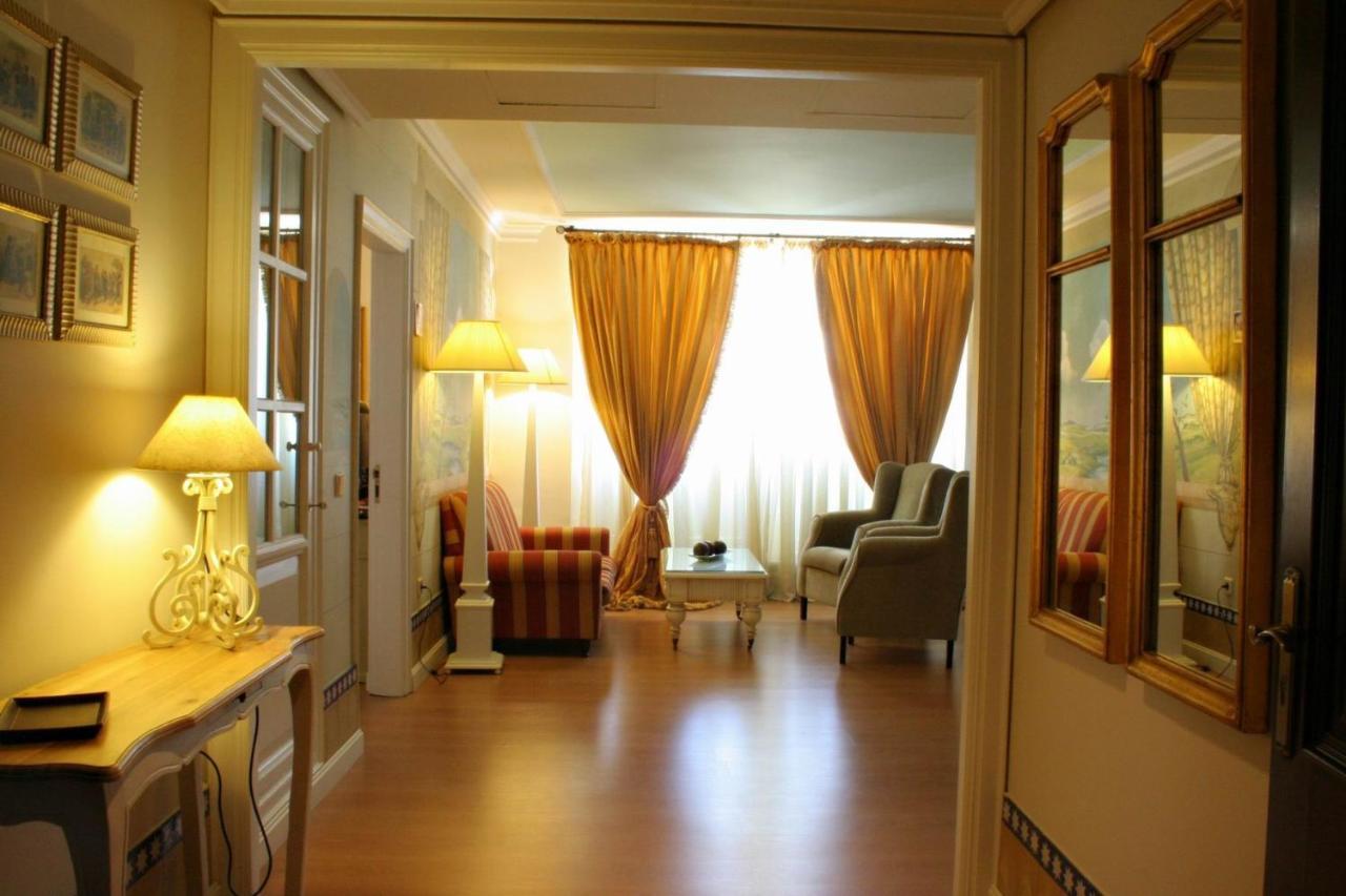 Hotel Alcazar De La Reina Carmona  Luaran gambar