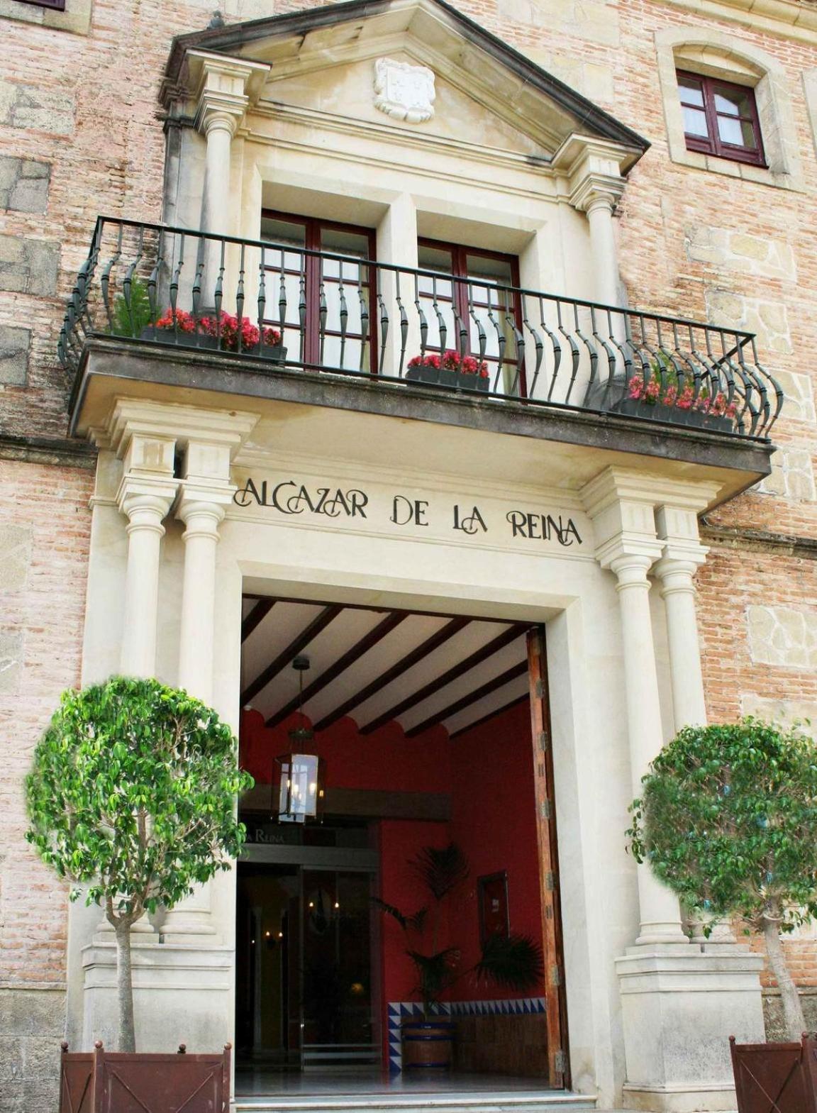 Hotel Alcazar De La Reina Carmona  Luaran gambar